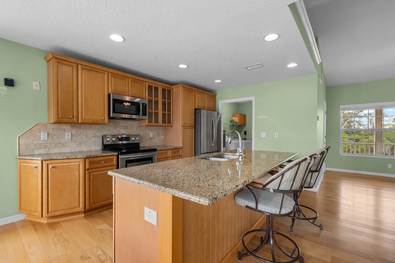 Listing photo id 6 for 2606 River Bend Drive