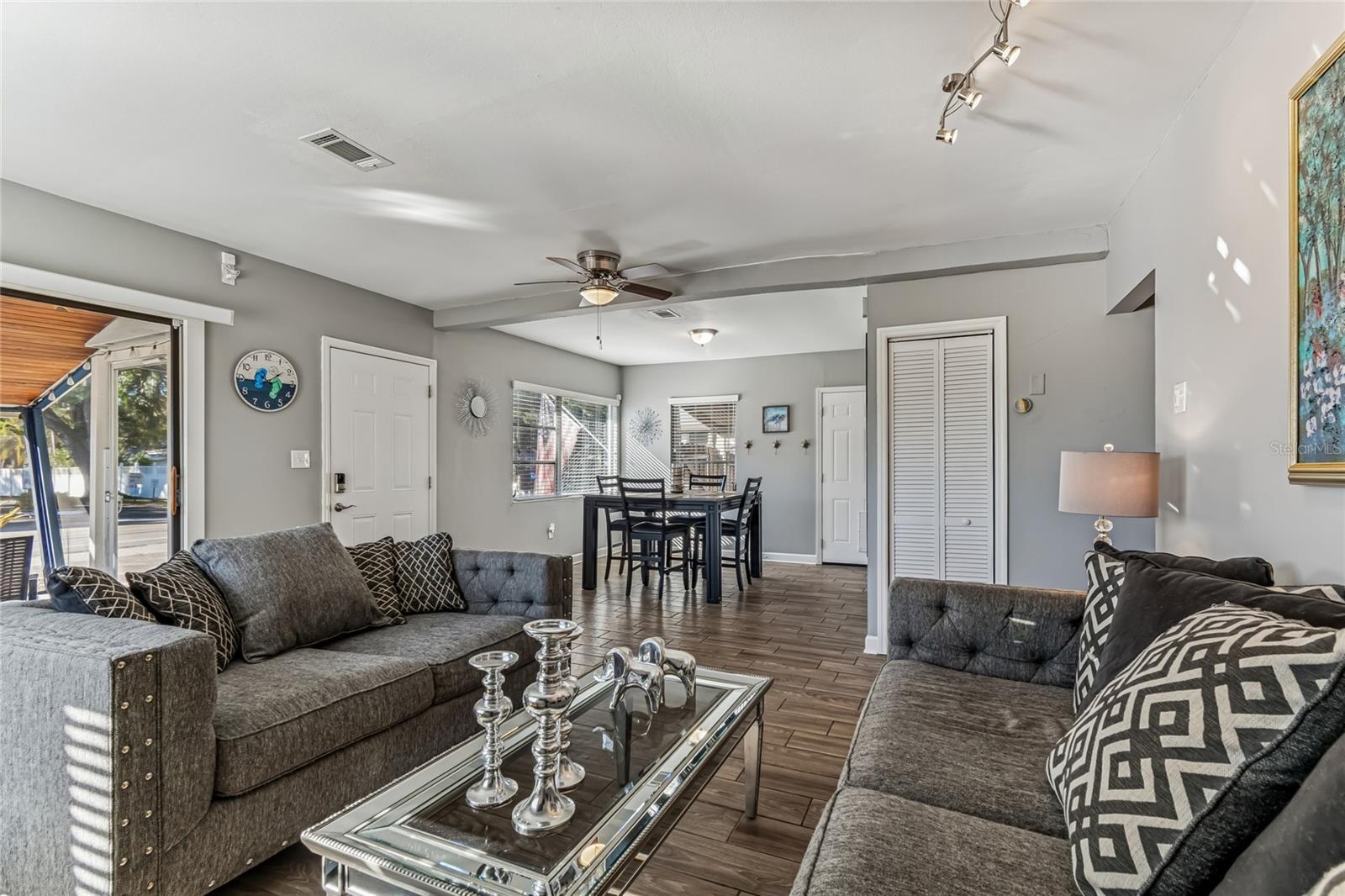 Image 19 of 62 For 902 Beltrees Street