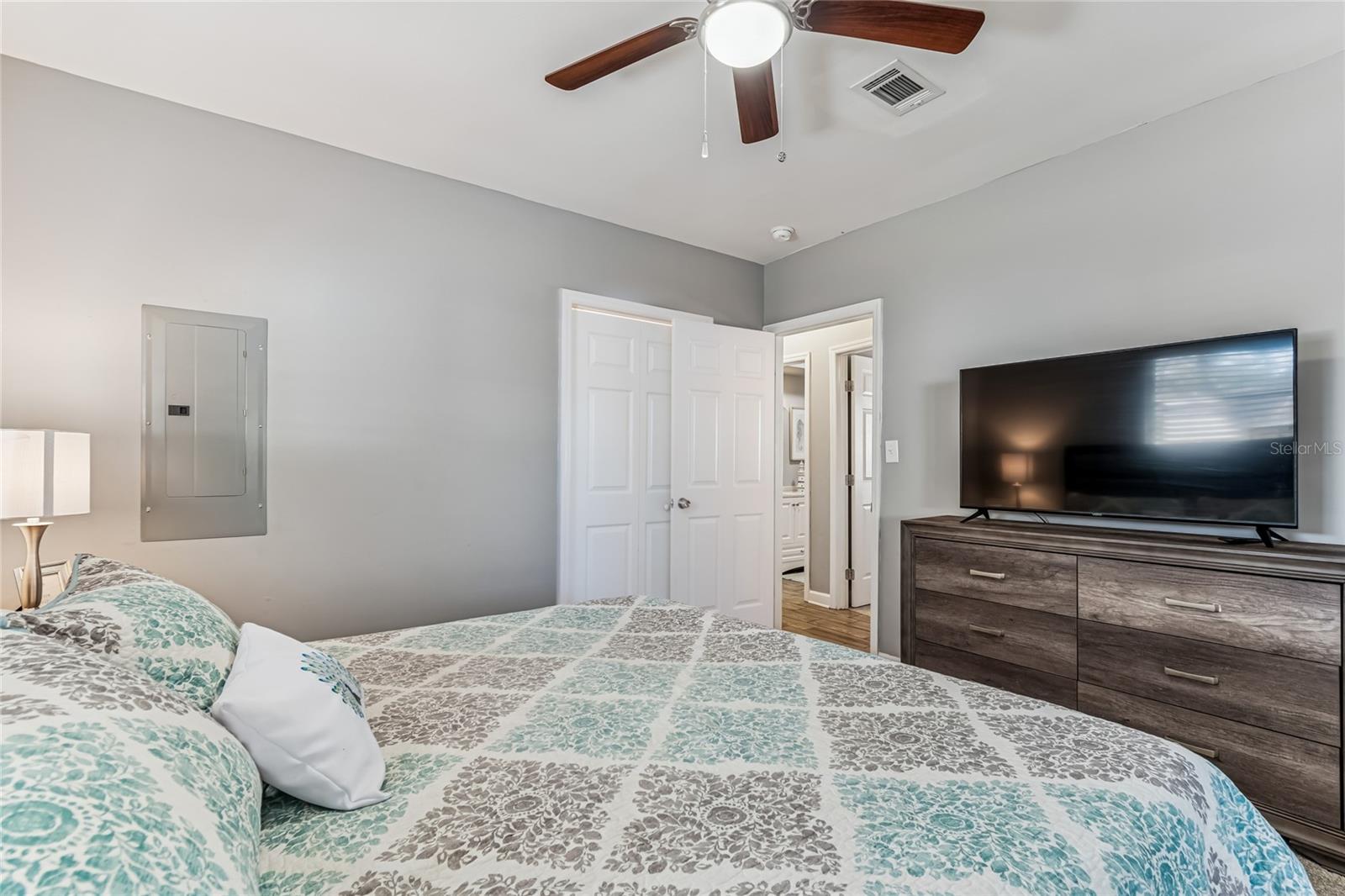 Image 30 of 62 For 902 Beltrees Street