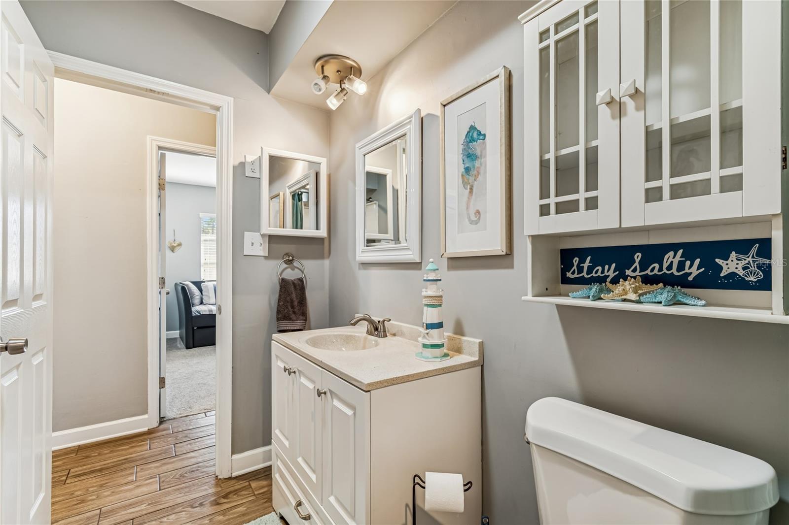 Image 32 of 62 For 902 Beltrees Street