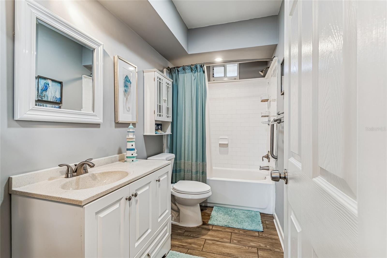 Image 33 of 62 For 902 Beltrees Street