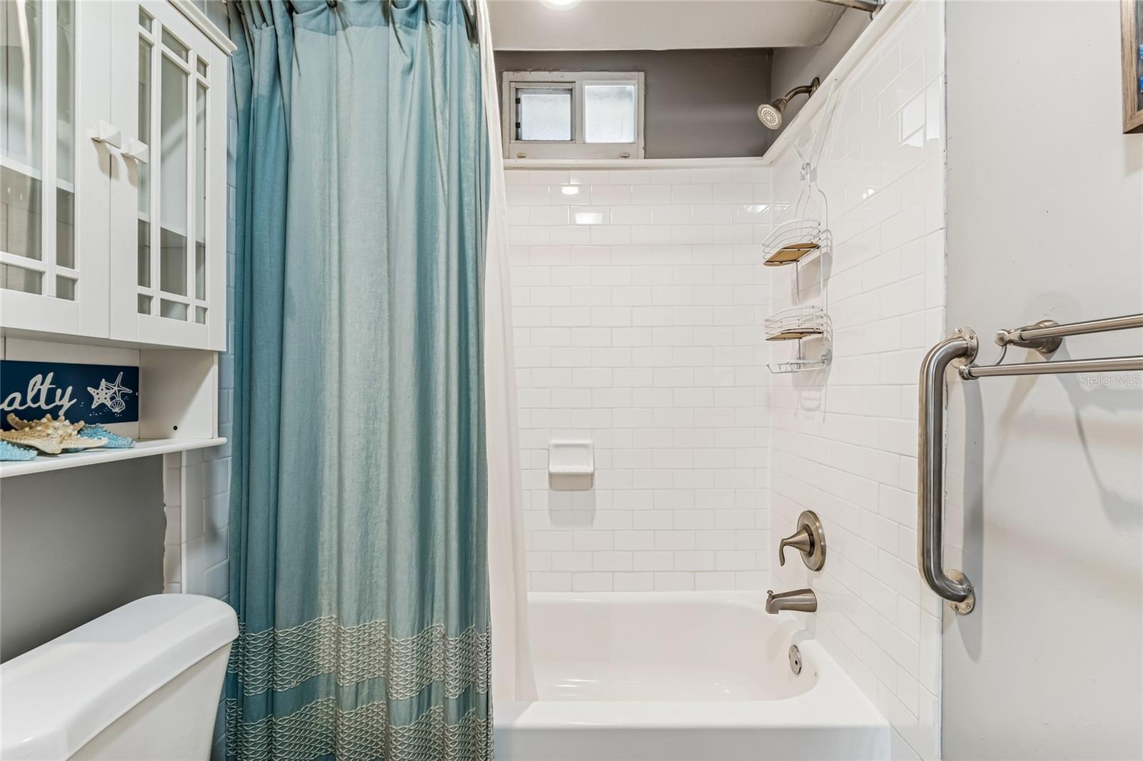 Image 34 of 62 For 902 Beltrees Street