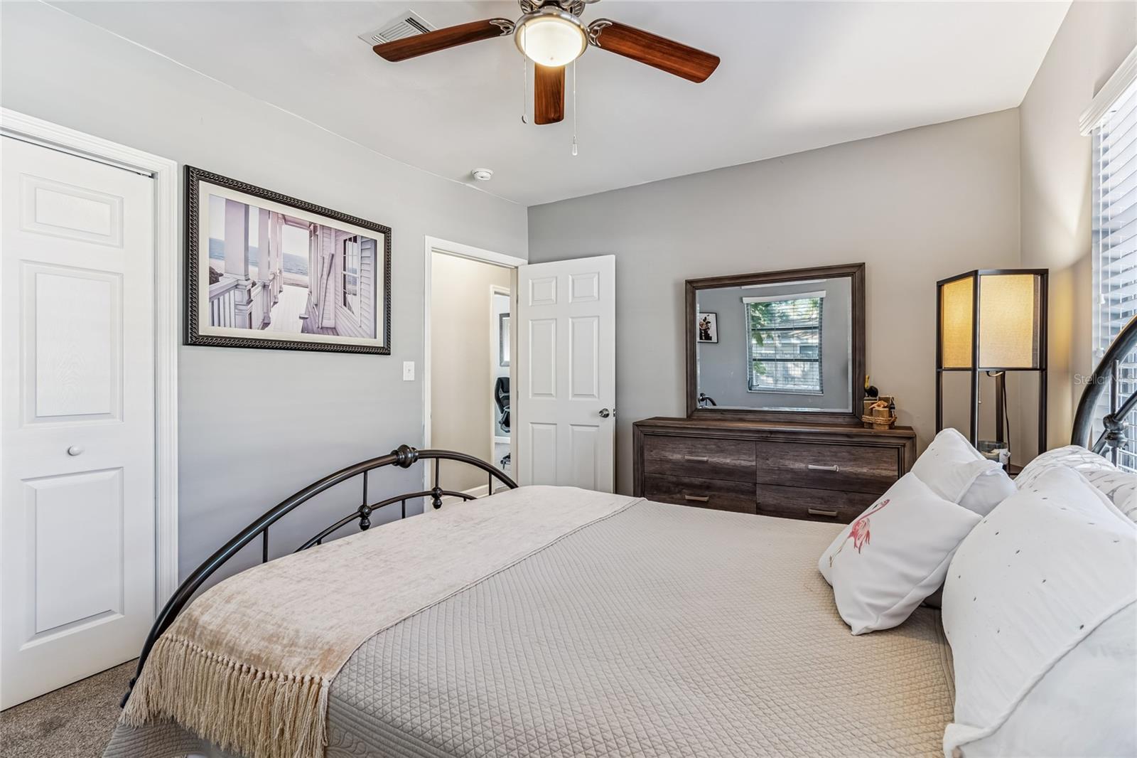 Image 40 of 62 For 902 Beltrees Street