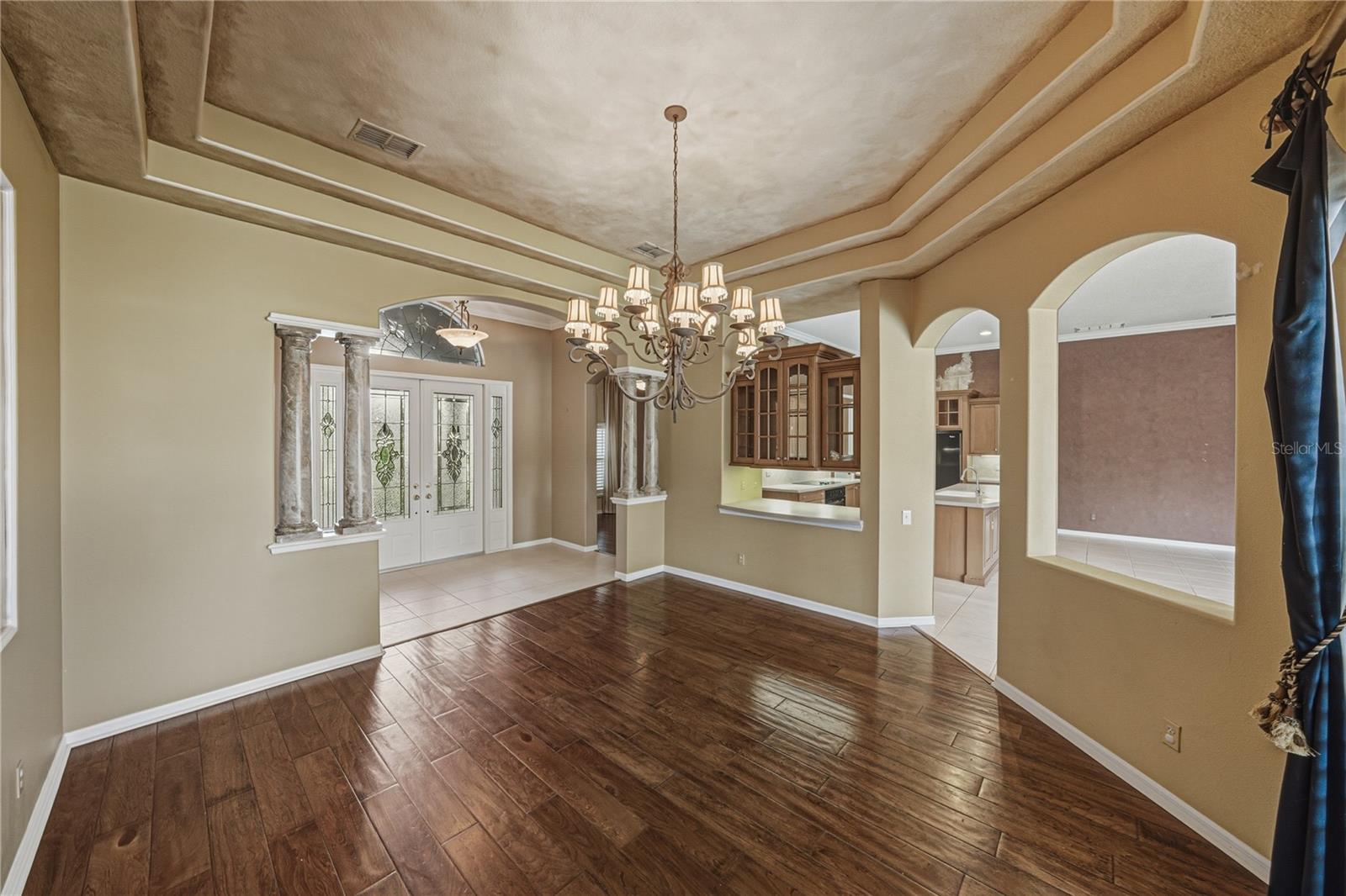 Image 12 of 90 For 12518 Lake Jovita Boulevard