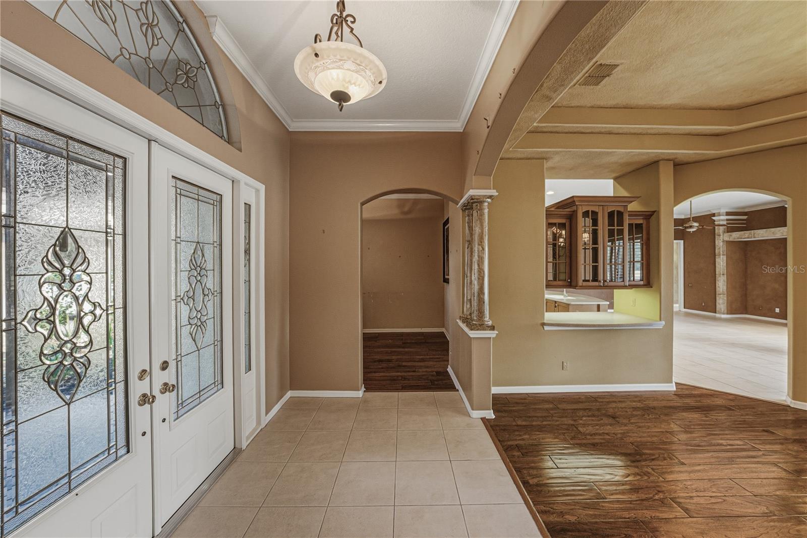 Image 14 of 90 For 12518 Lake Jovita Boulevard