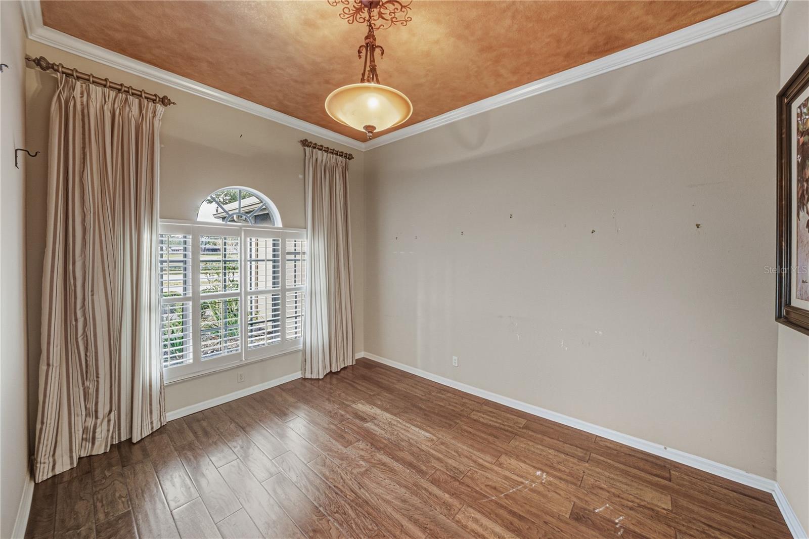 Image 15 of 90 For 12518 Lake Jovita Boulevard