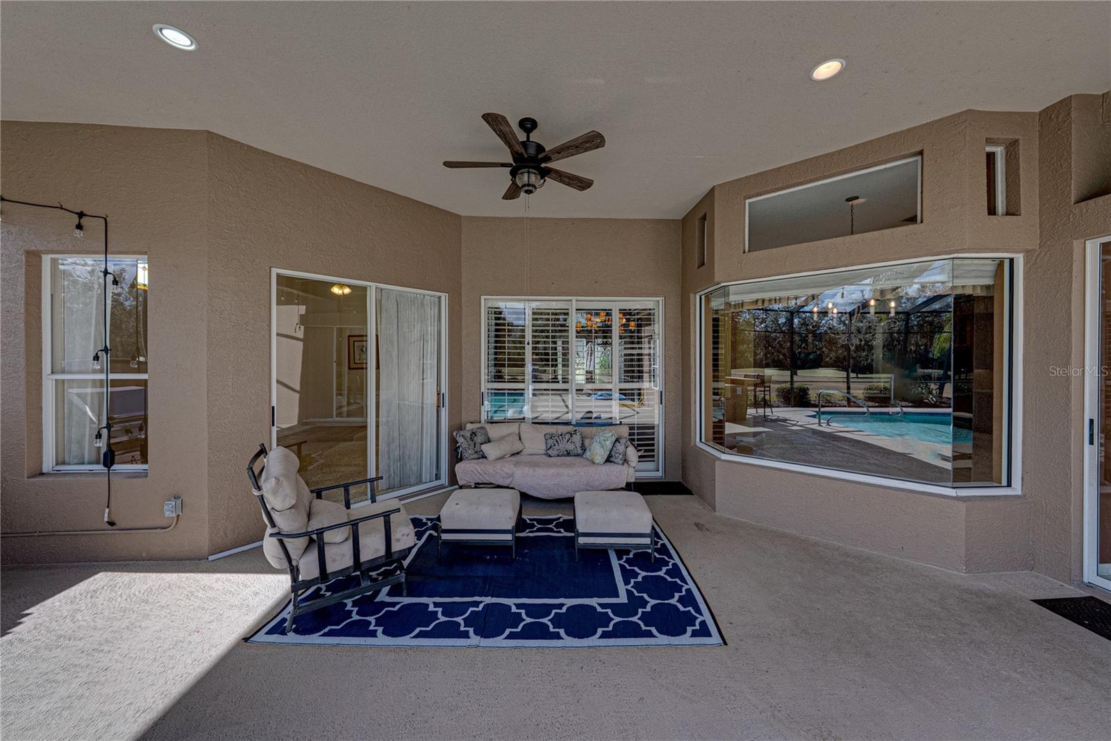 Image 59 of 90 For 12518 Lake Jovita Boulevard