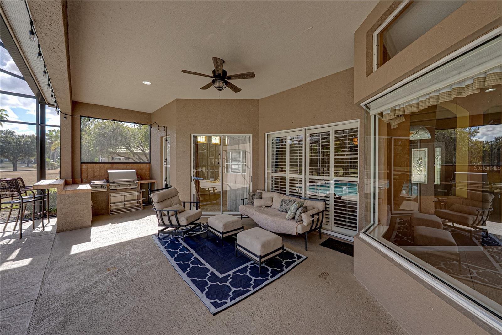 Image 61 of 90 For 12518 Lake Jovita Boulevard