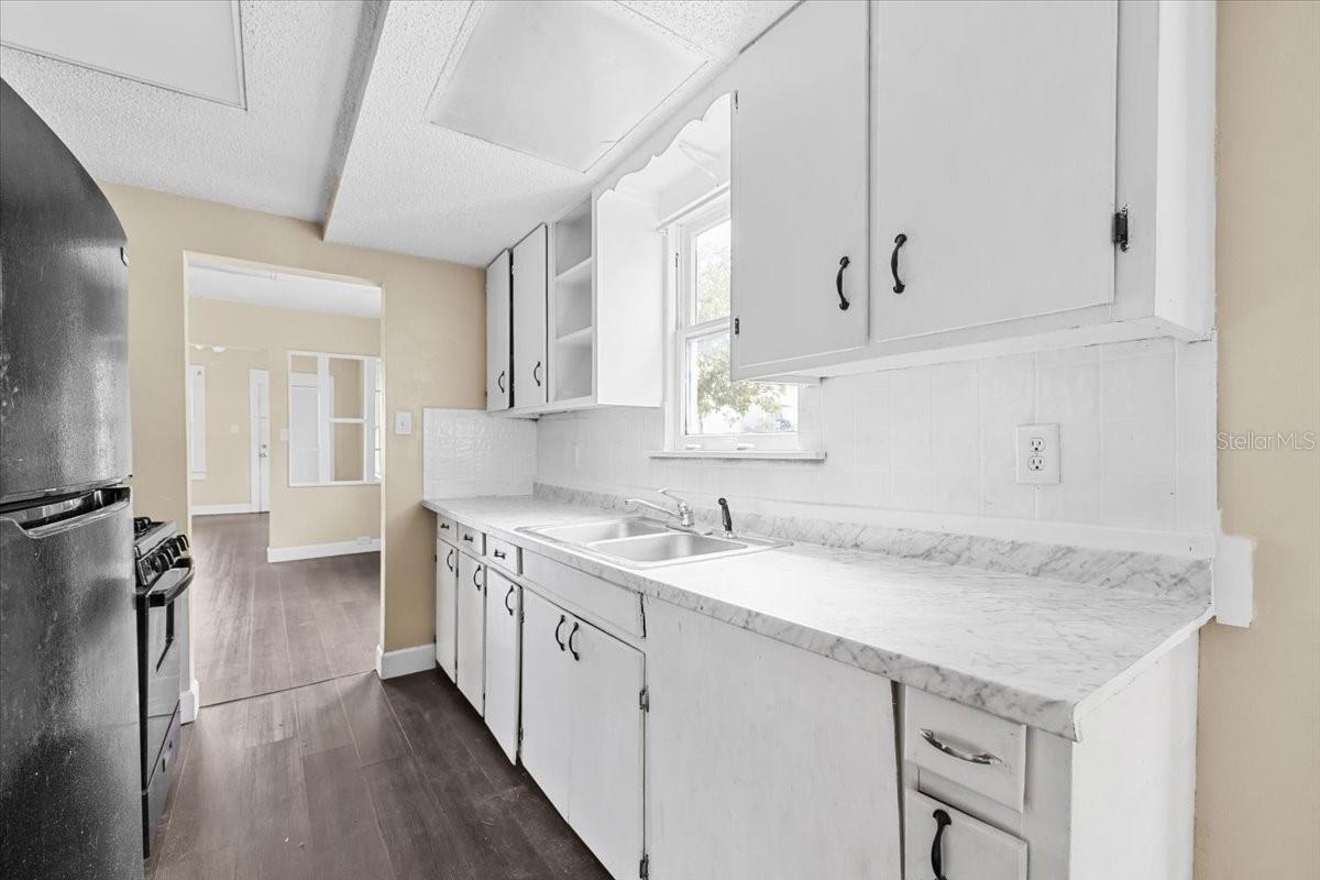 Image 14 of 27 For 1703 7th Avenue N