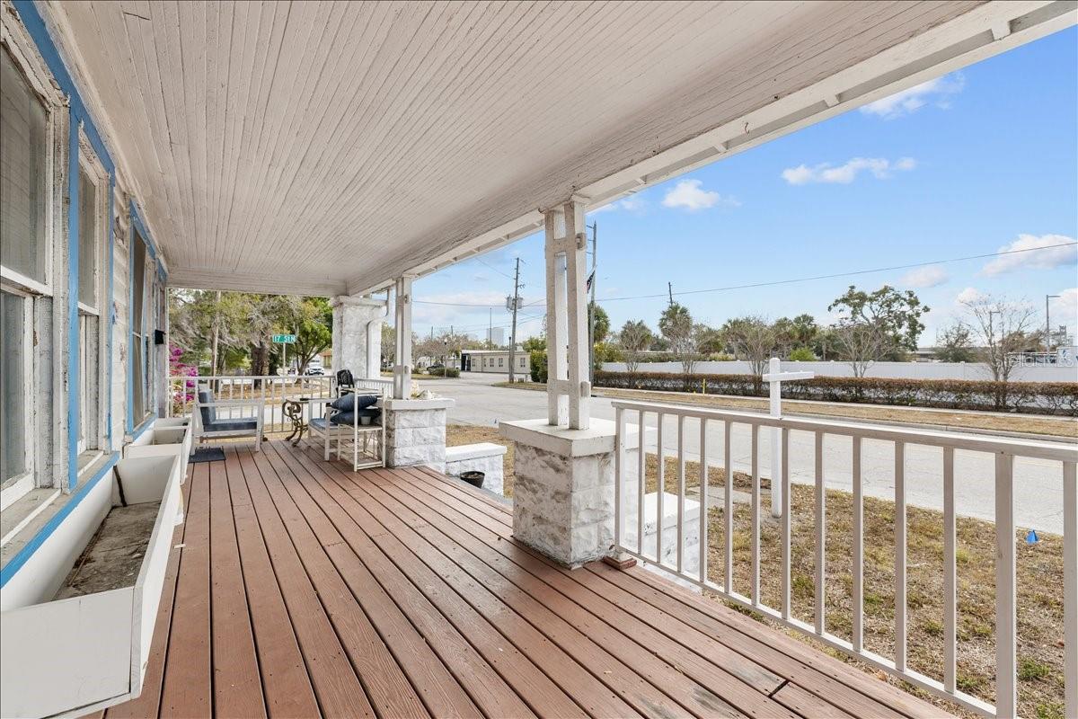 Image 5 of 27 For 1703 7th Avenue N