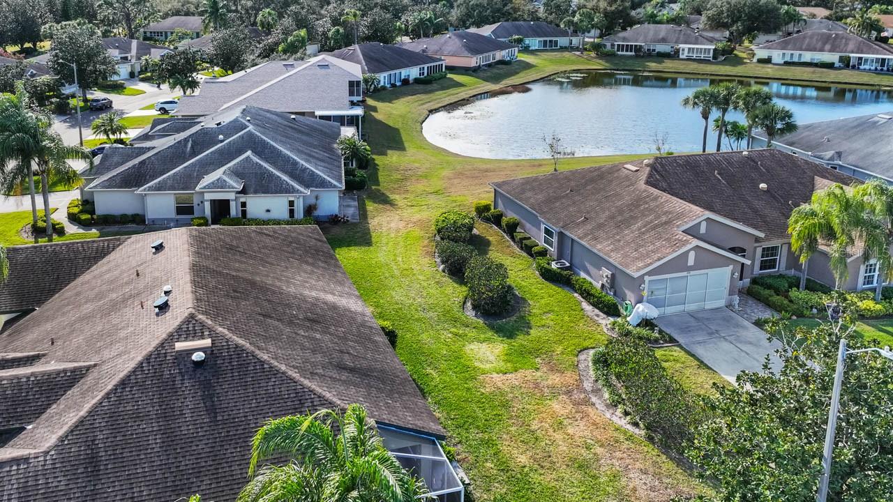 Image 2 of 58 For 1025 New Winsor Loop 28