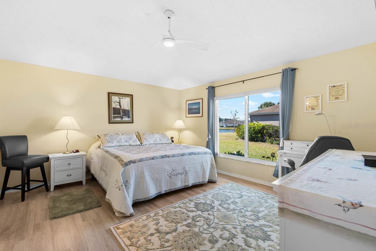 Image 23 of 58 For 1025 New Winsor Loop 28