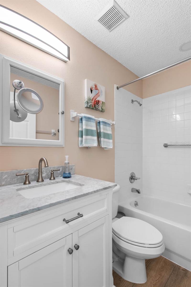 Image 31 of 58 For 1025 New Winsor Loop 28