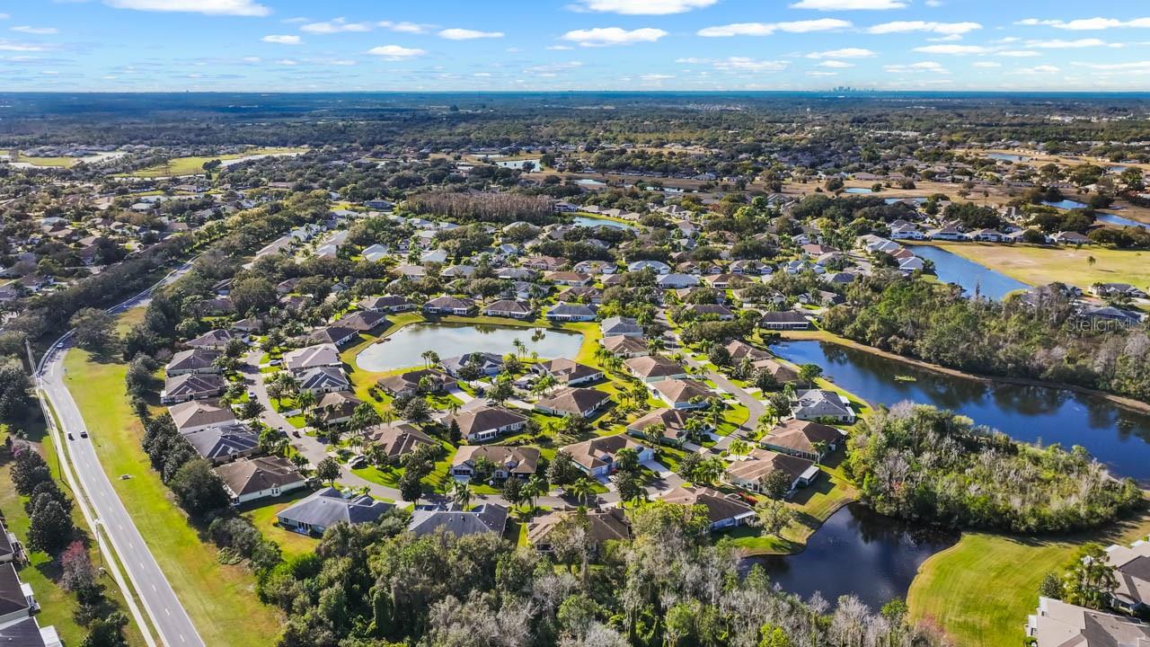 Image 42 of 58 For 1025 New Winsor Loop 28