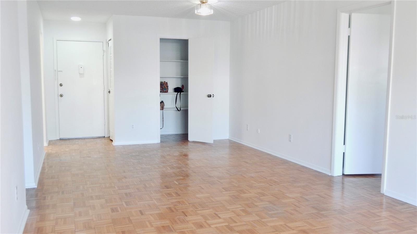 Image 10 of 56 For 4606 Gray Street 206