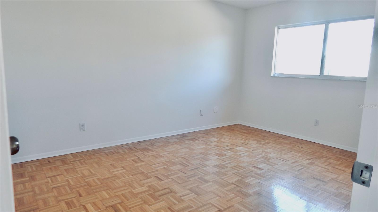 Image 13 of 56 For 4606 Gray Street 206