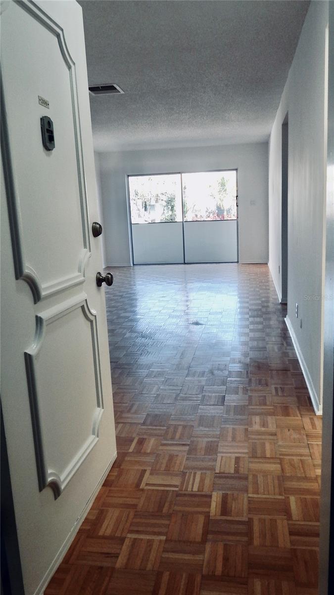 Image 3 of 56 For 4606 Gray Street 206