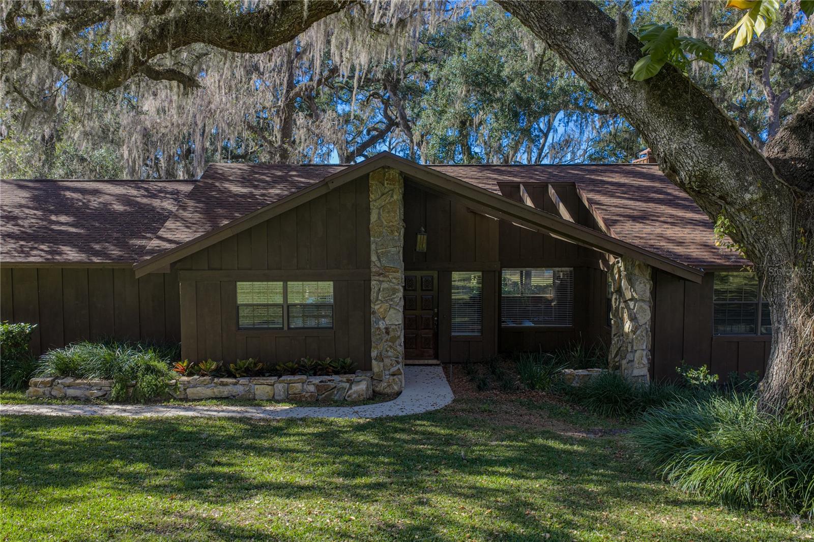 Image 8 of 63 For 11045 Fort King Road