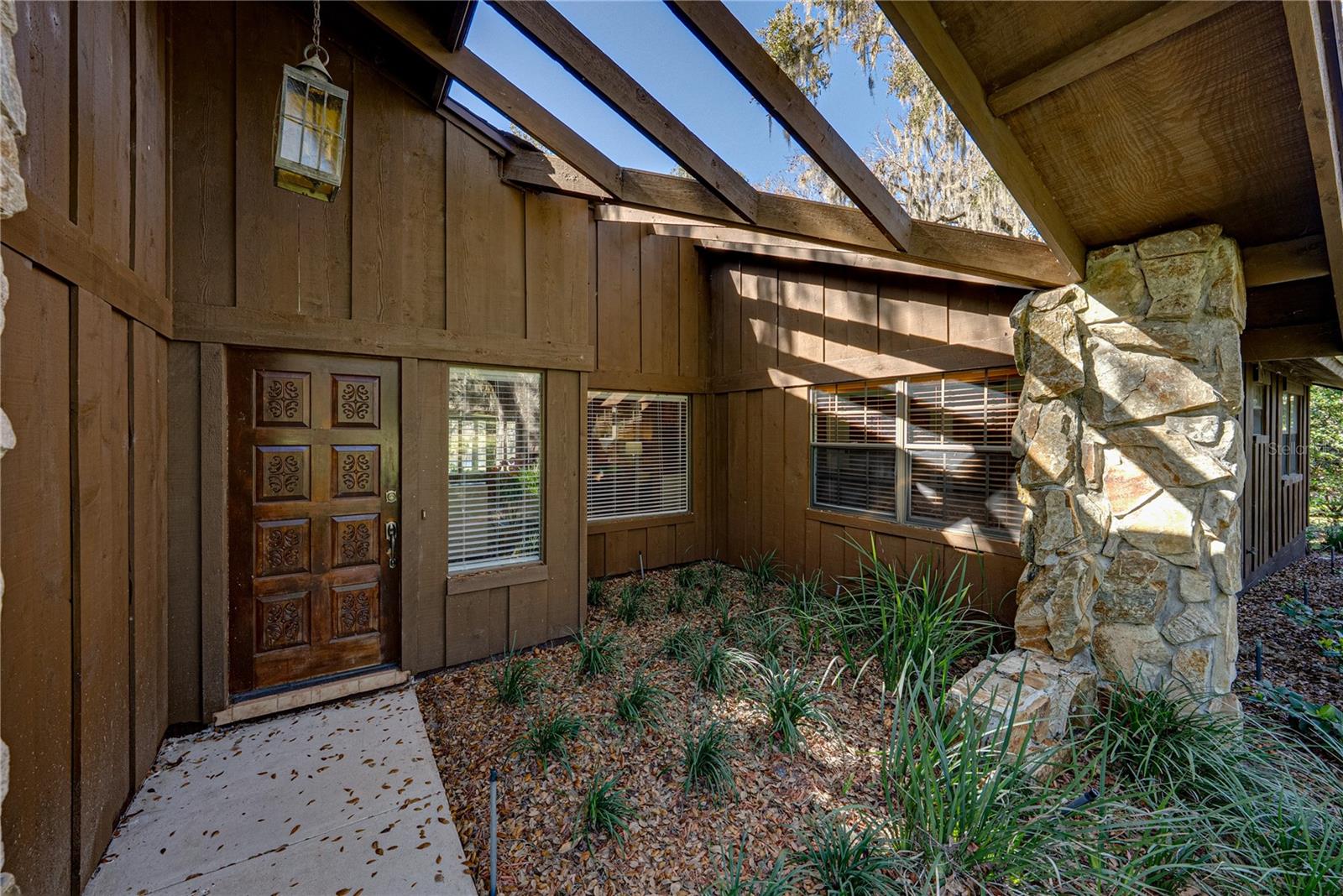 Image 9 of 63 For 11045 Fort King Road