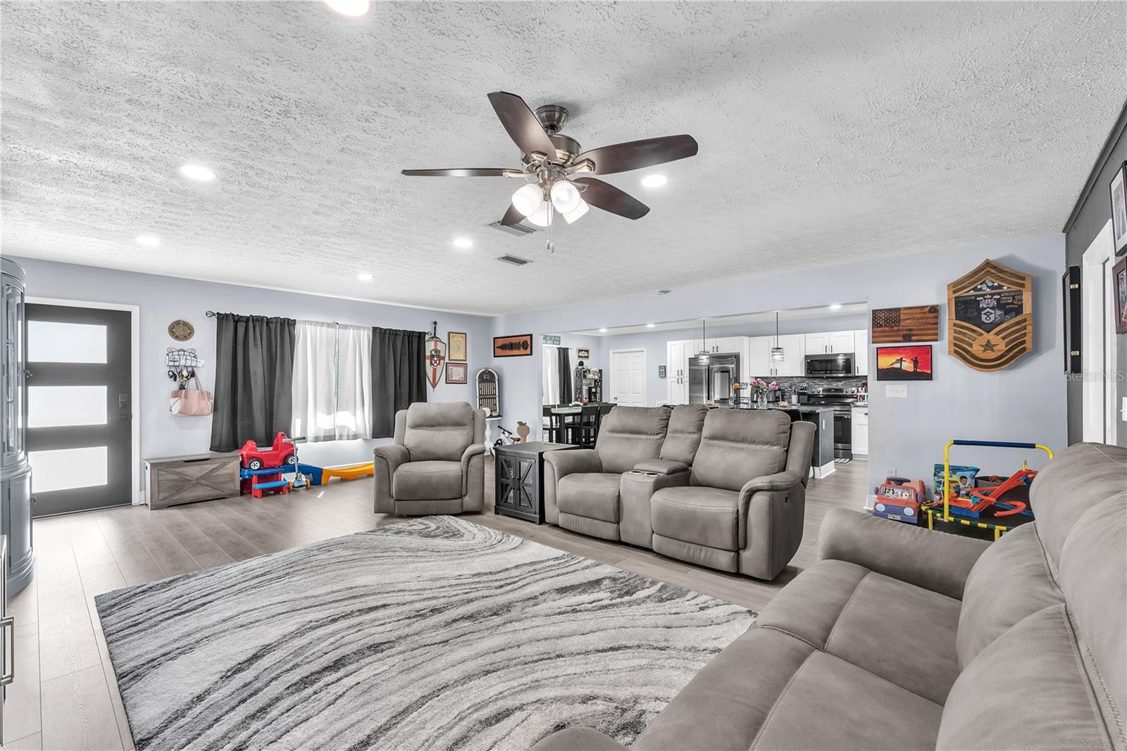 Image 4 of 48 For 13020 672 Highway