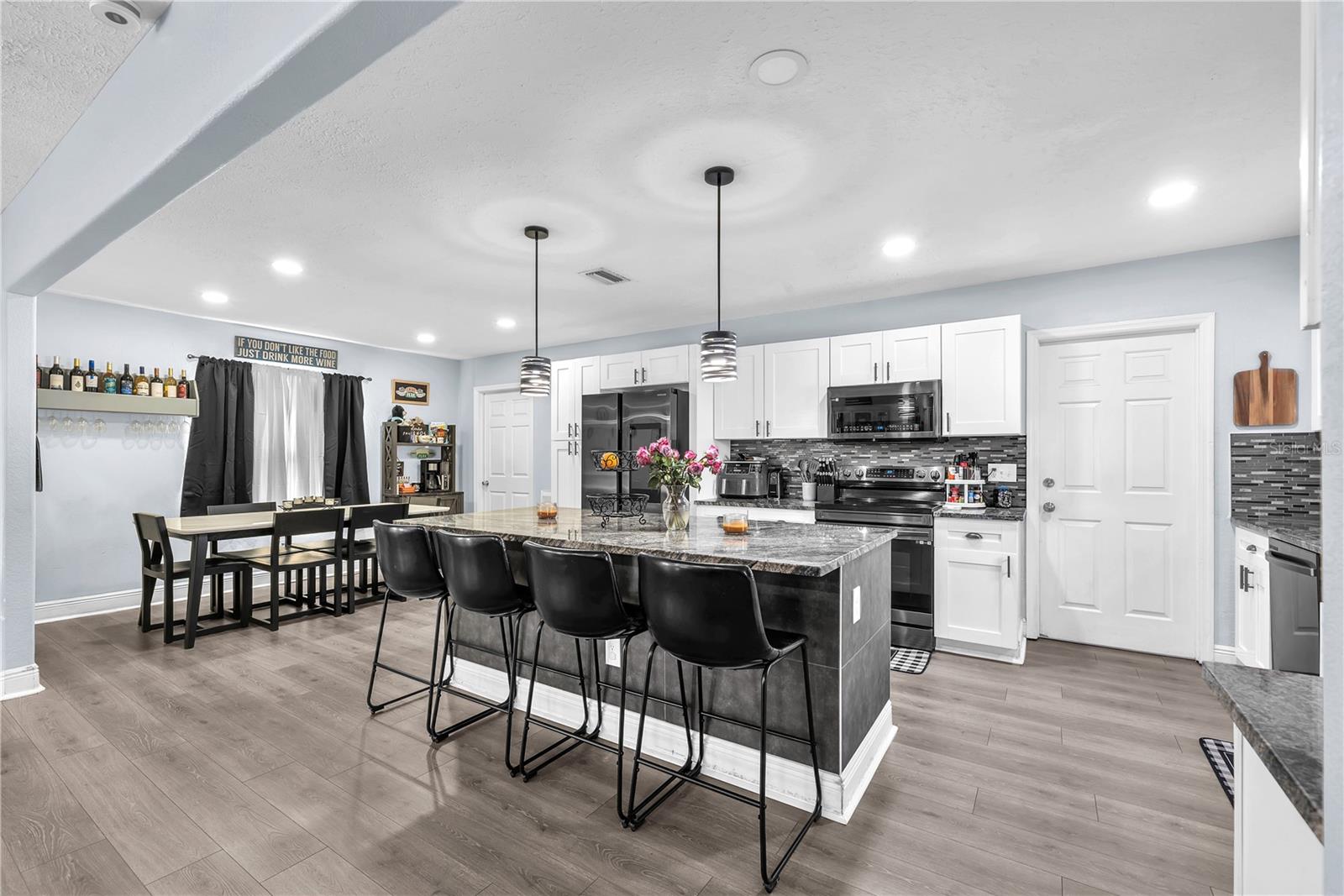 Image 9 of 48 For 13020 672 Highway