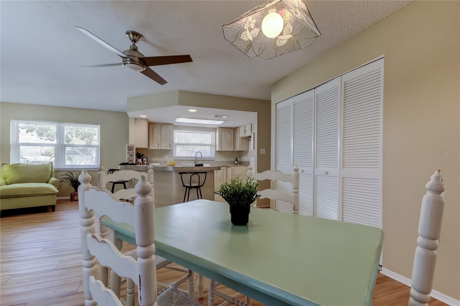 Image 34 of 85 For 101 Nestlebranch Drive