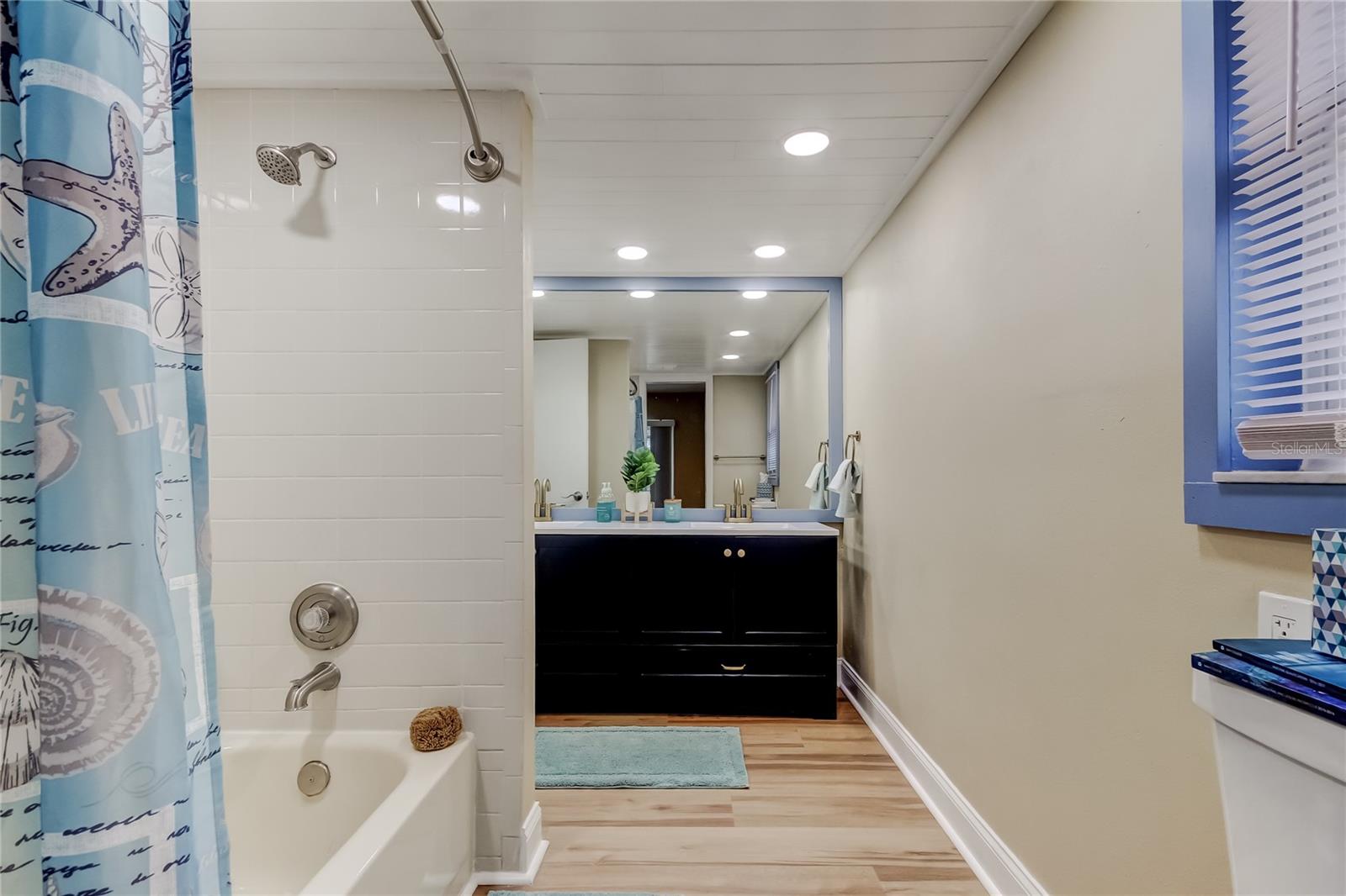 Image 56 of 85 For 101 Nestlebranch Drive