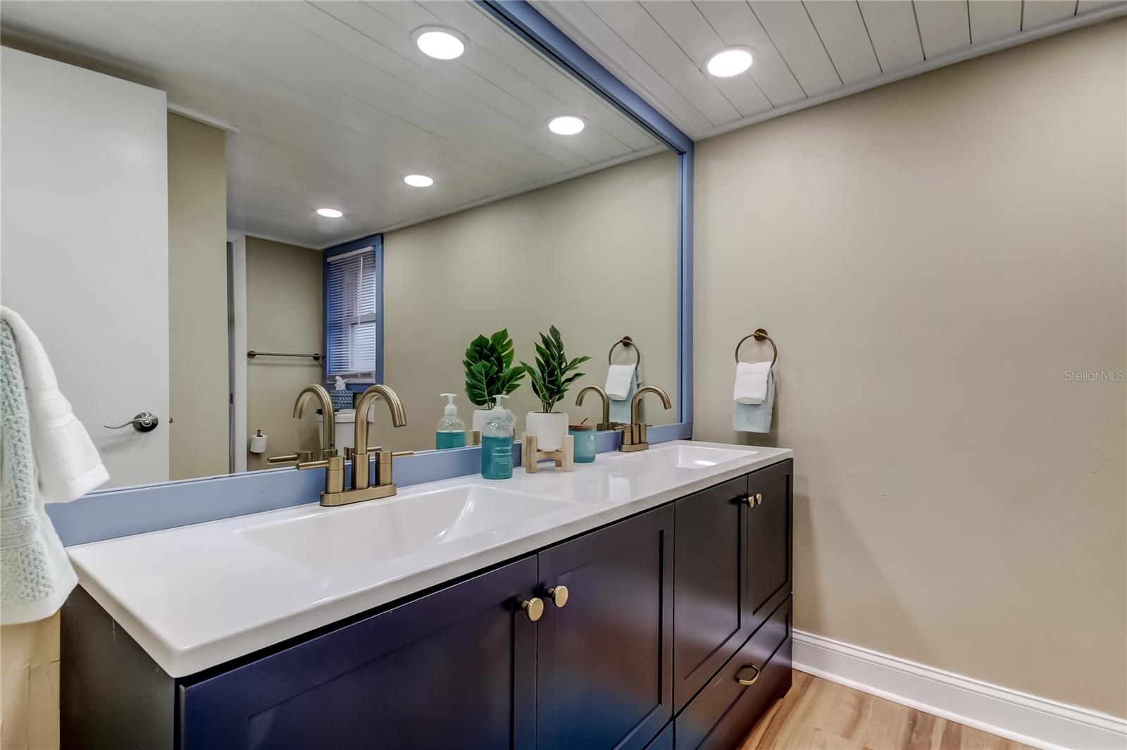 Image 58 of 85 For 101 Nestlebranch Drive