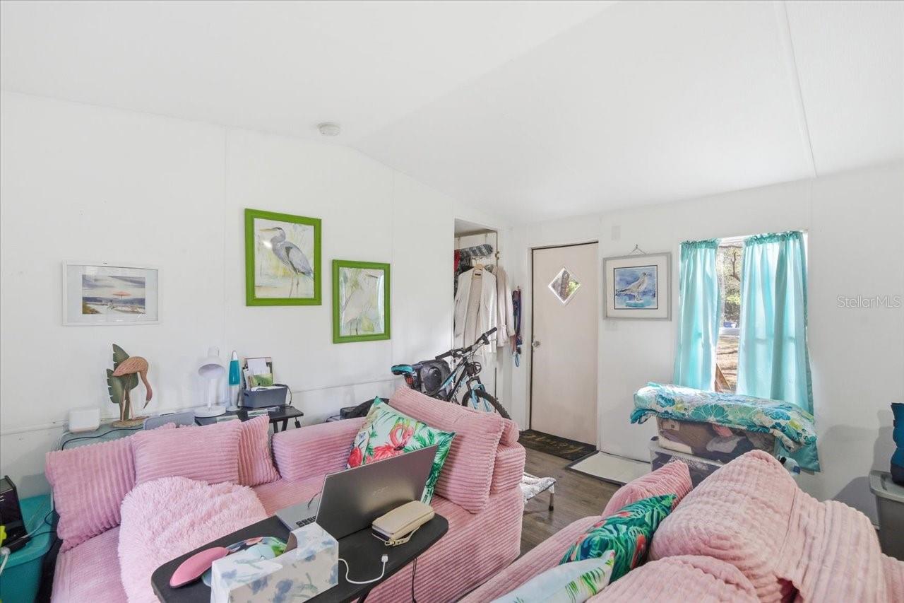 Image 18 of 40 For 34925 Emily Drive