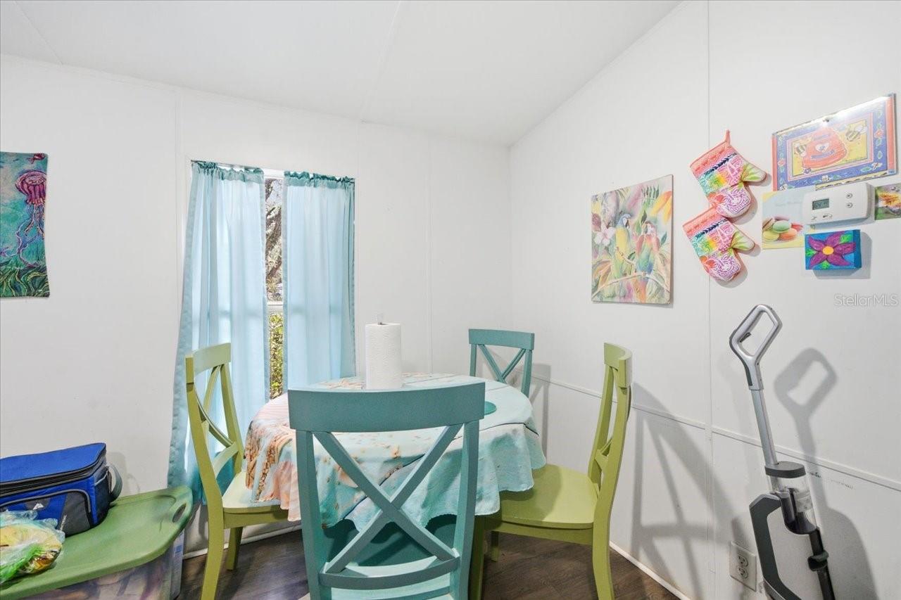 Image 22 of 40 For 34925 Emily Drive