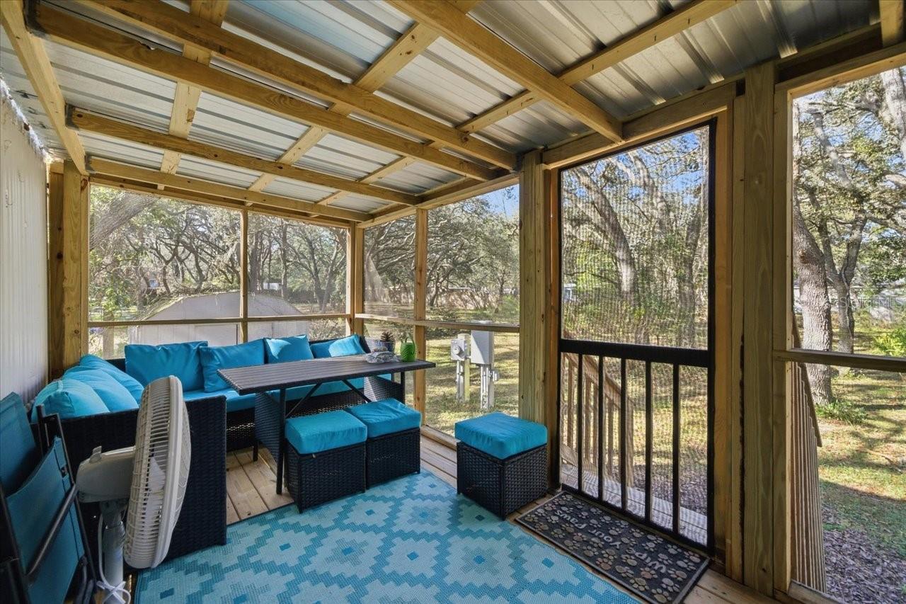 Image 33 of 40 For 34925 Emily Drive