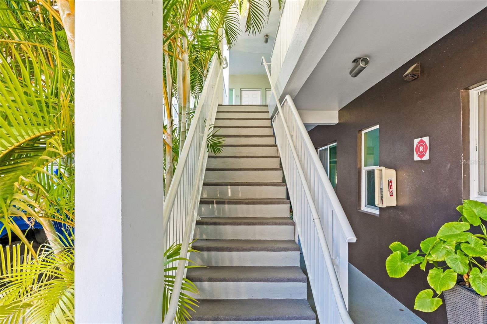 Image 17 of 23 For 410 12th Avenue Ne 8