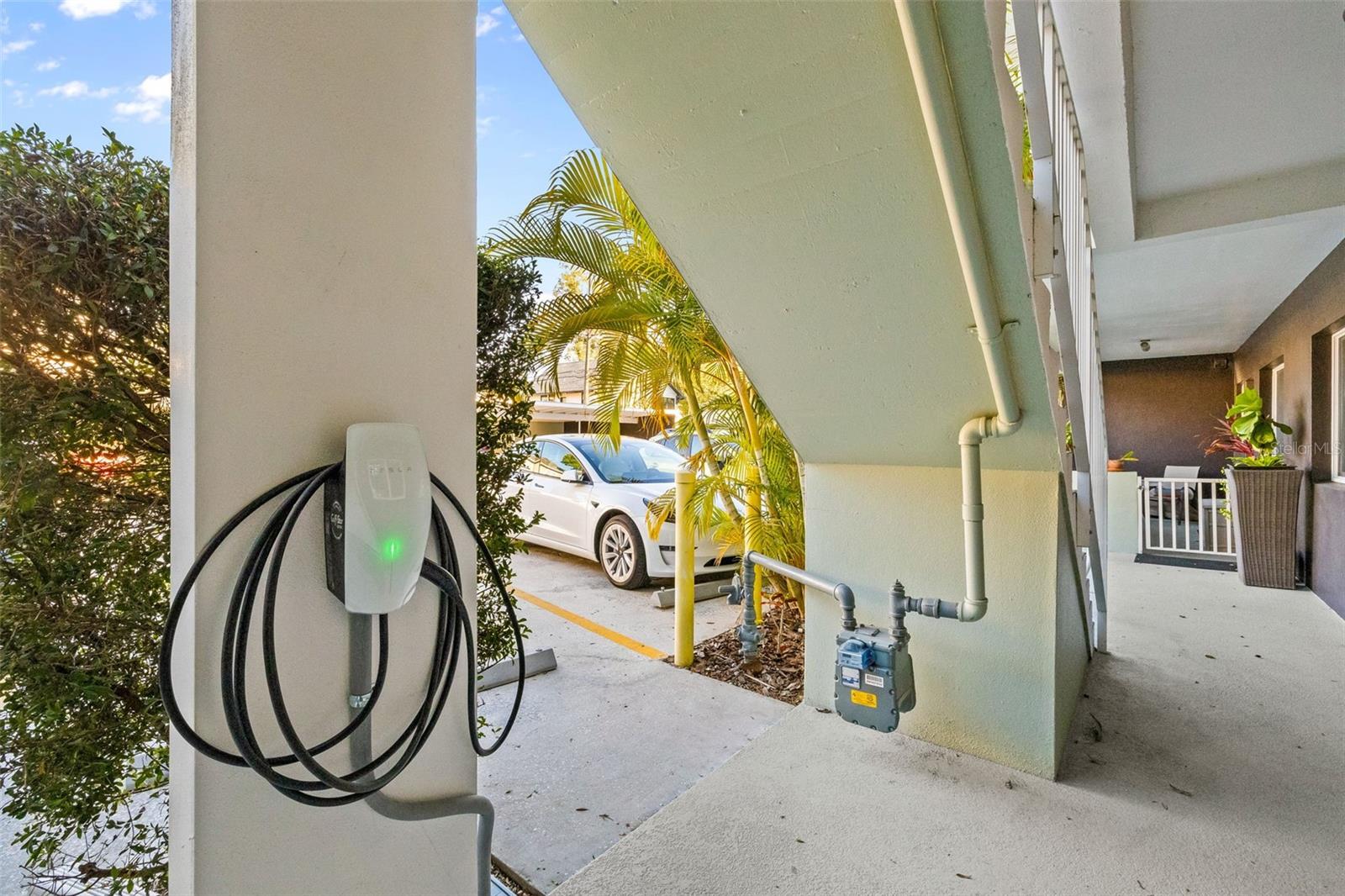 Image 21 of 23 For 410 12th Avenue Ne 8