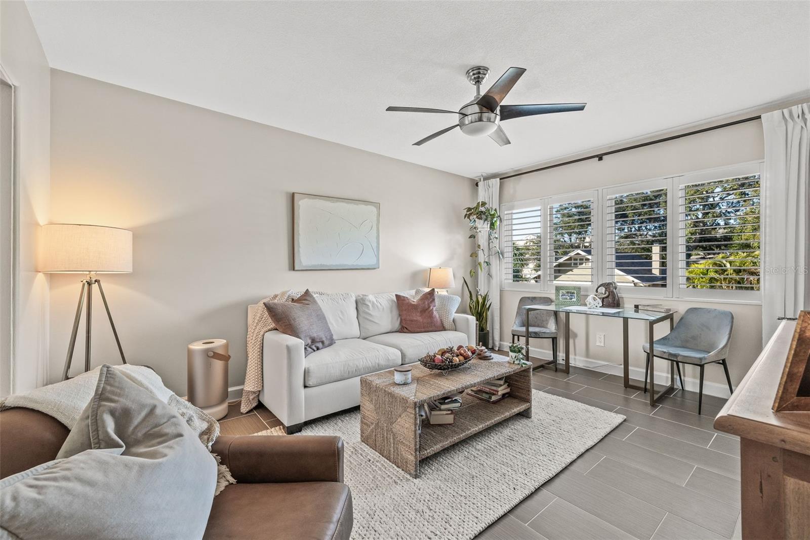 Image 6 of 23 For 410 12th Avenue Ne 8