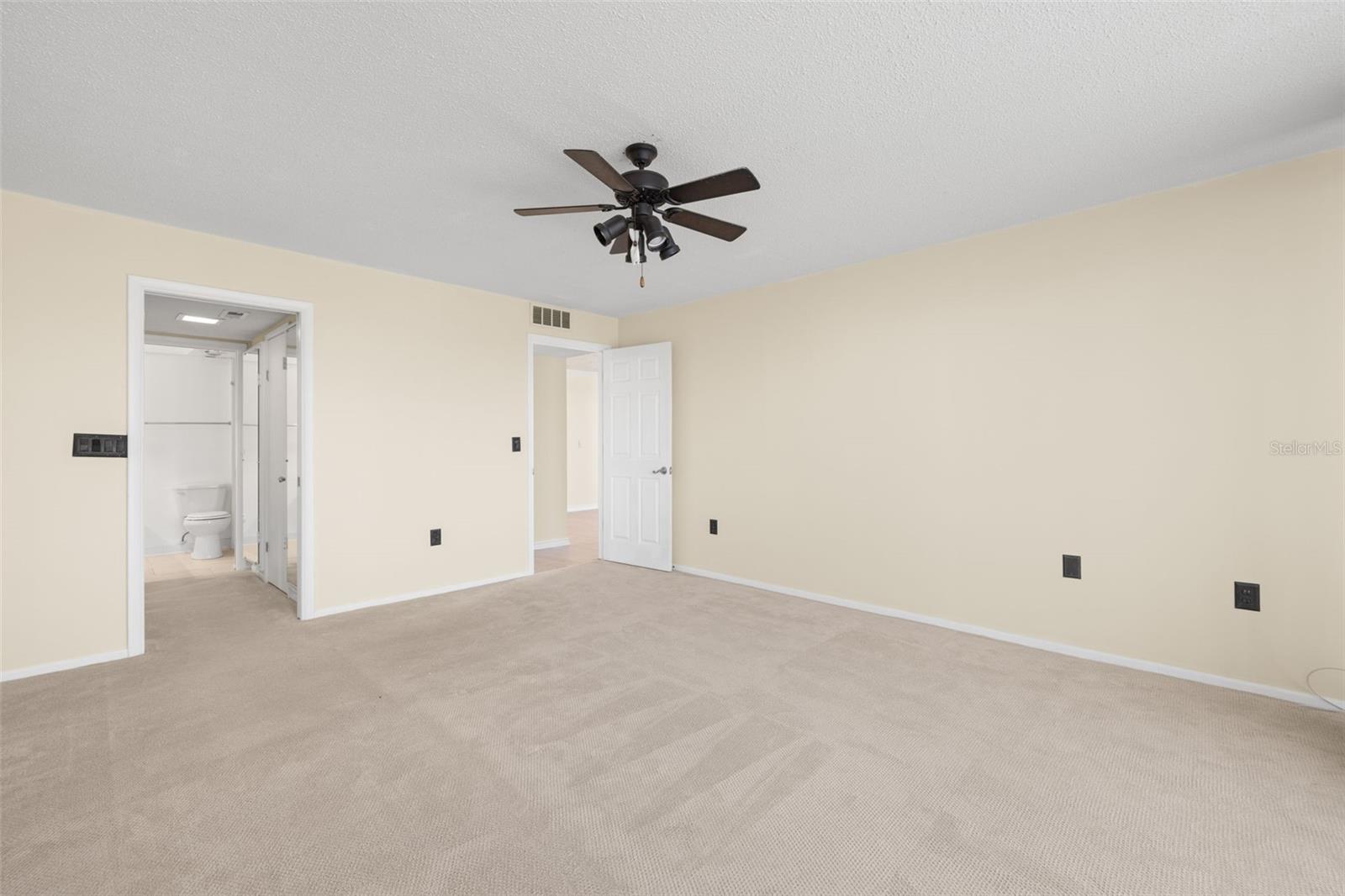Image 16 of 44 For 2623 Seville Boulevard 301