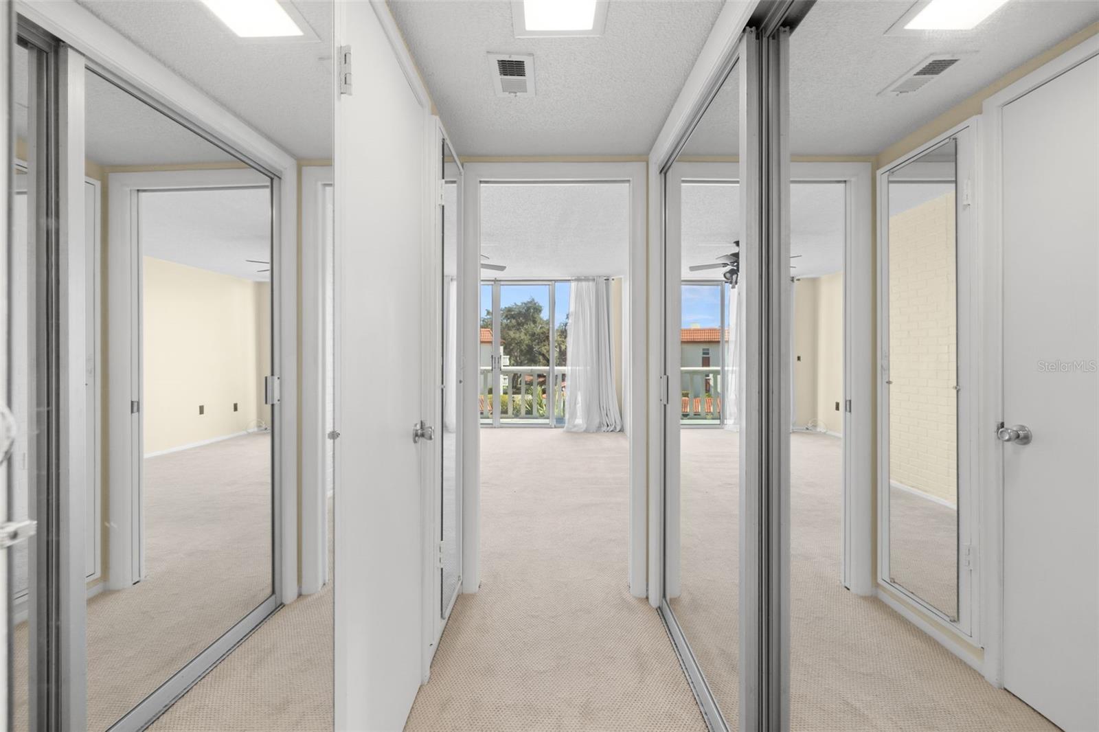 Image 19 of 44 For 2623 Seville Boulevard 301