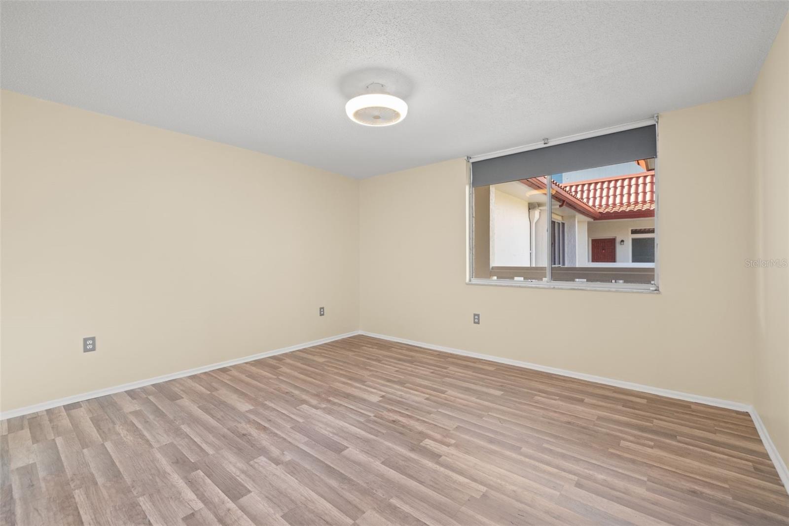 Image 21 of 44 For 2623 Seville Boulevard 301