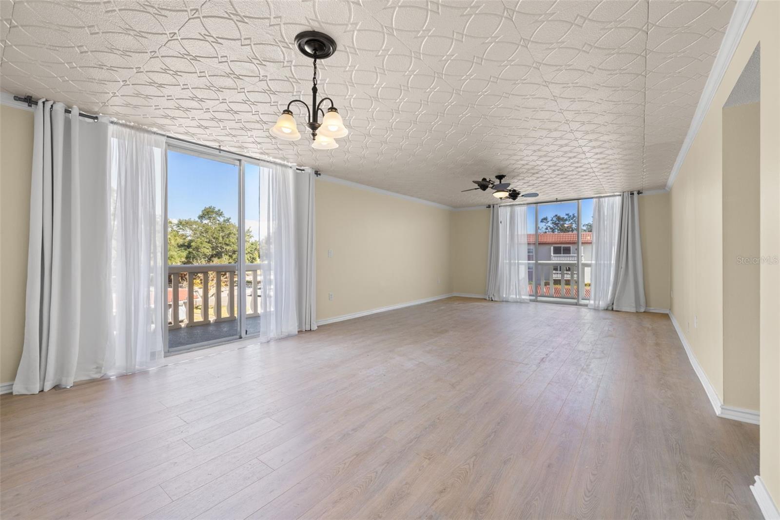 Image 7 of 44 For 2623 Seville Boulevard 301