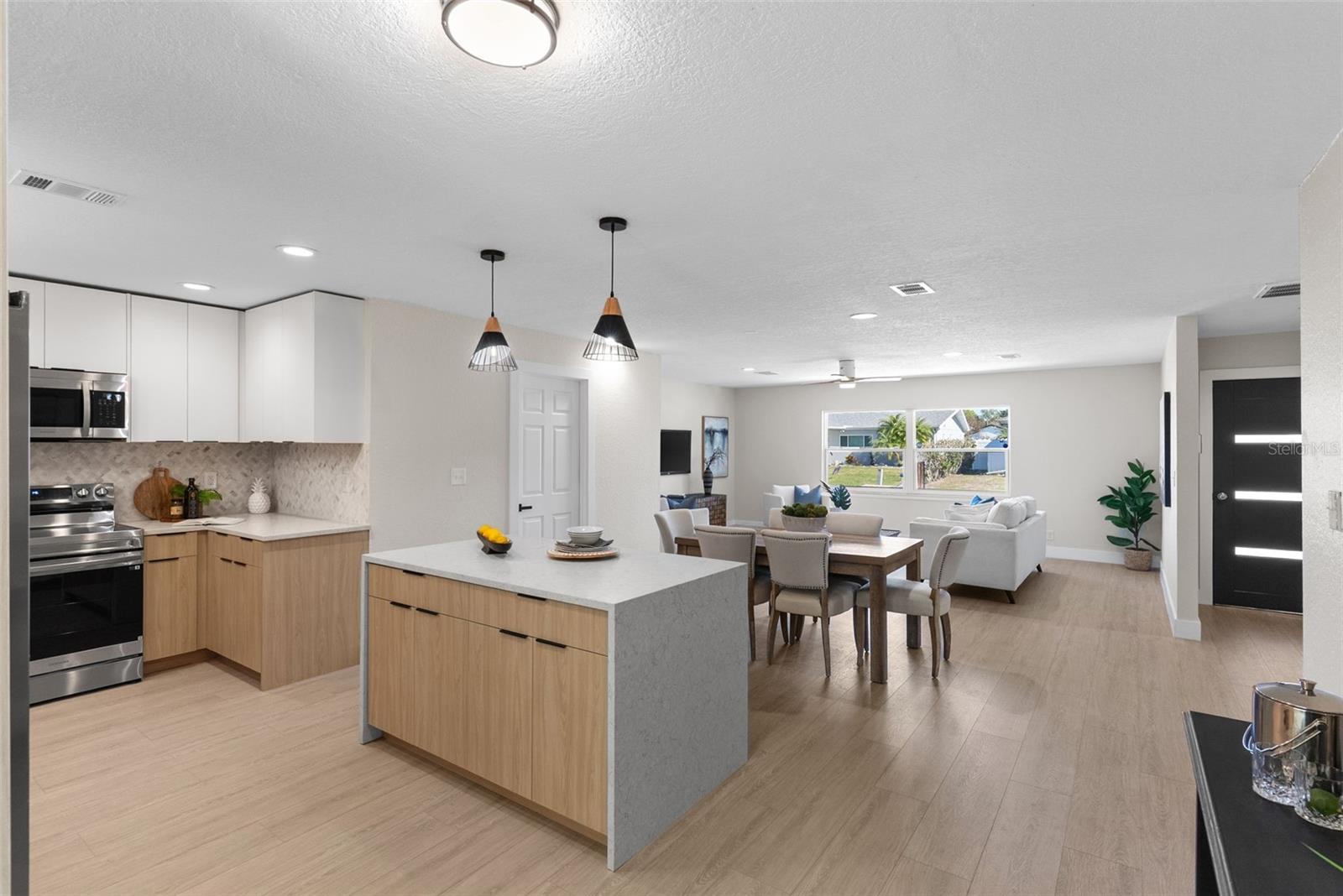 Image 14 of 32 For 12368 70th Street