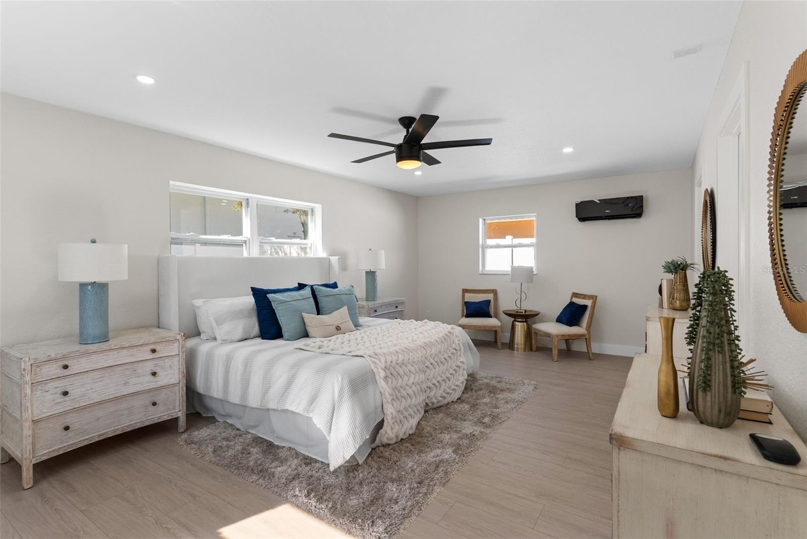 Image 15 of 32 For 12368 70th Street