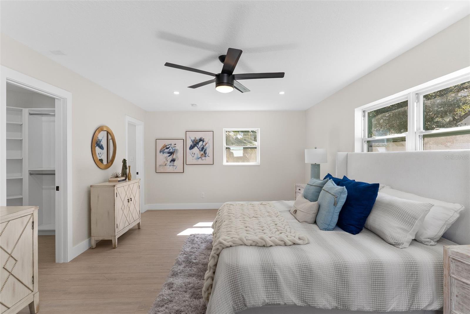 Image 17 of 32 For 12368 70th Street