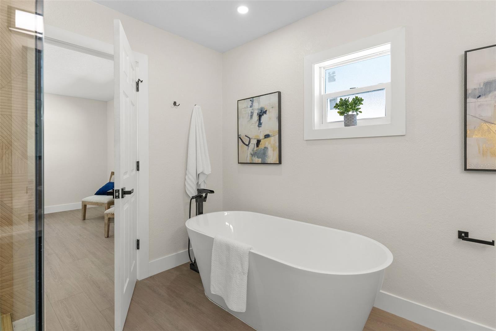 Image 20 of 32 For 12368 70th Street