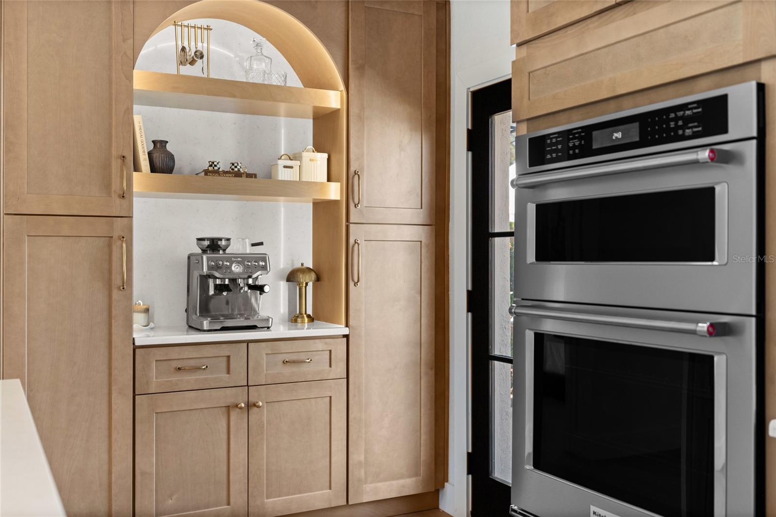 Image 12 of 40 For 4201 Bay View Avenue