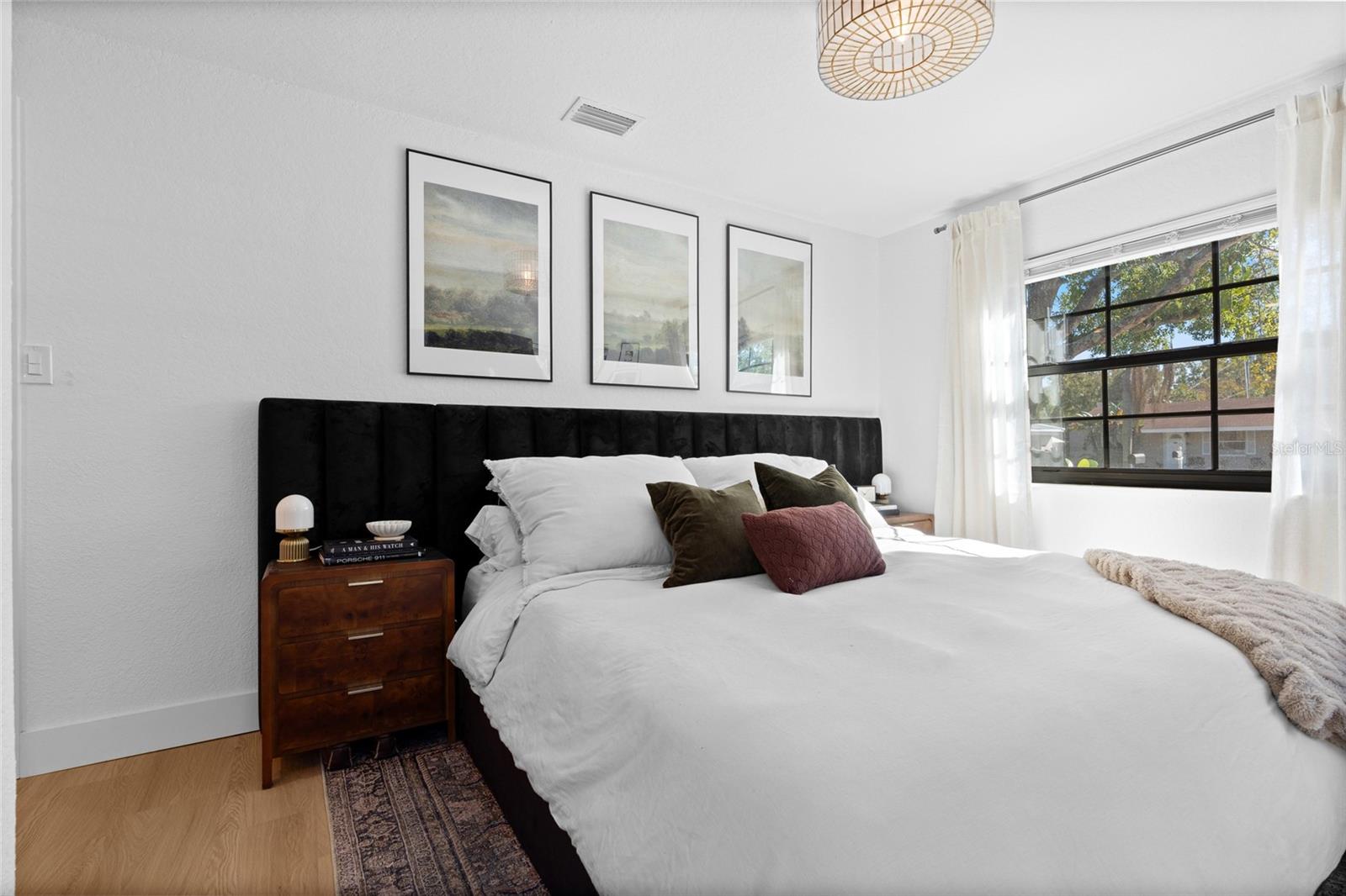 Image 18 of 40 For 4201 Bay View Avenue