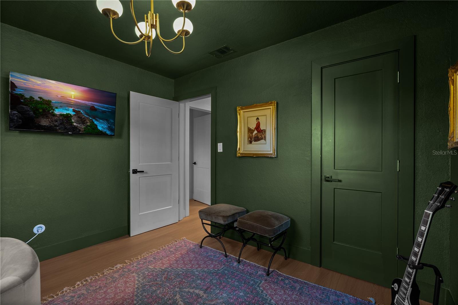 Image 25 of 40 For 4201 Bay View Avenue