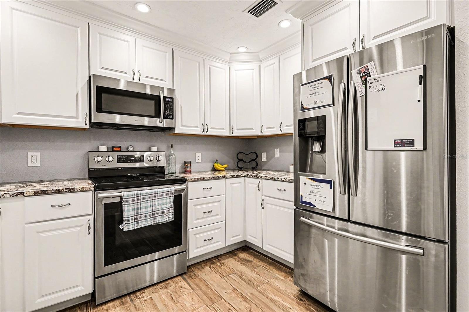 Image 9 of 23 For 7291 Cloister Drive 222