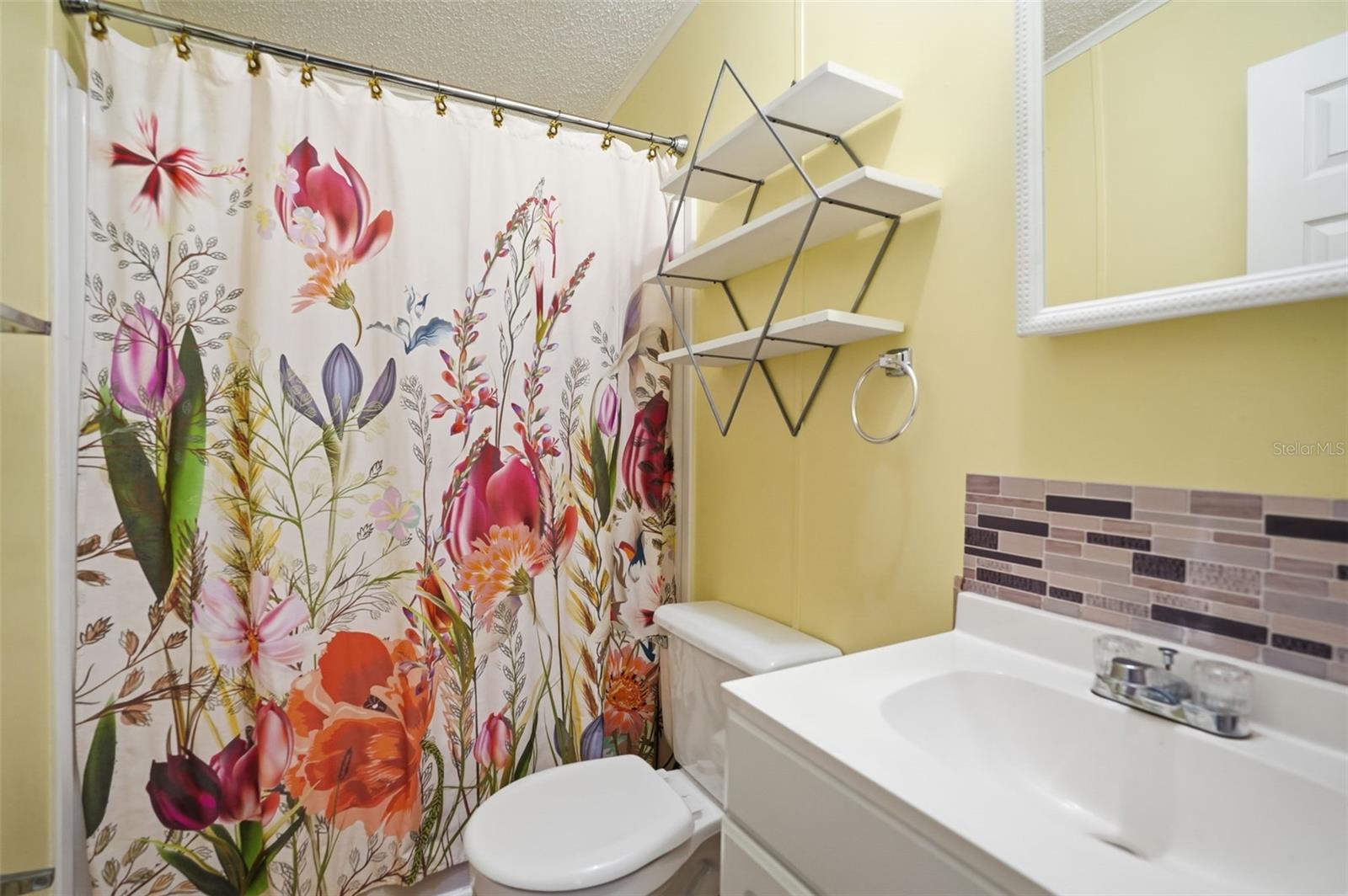 Image 17 of 38 For 16330 Daviston Lane