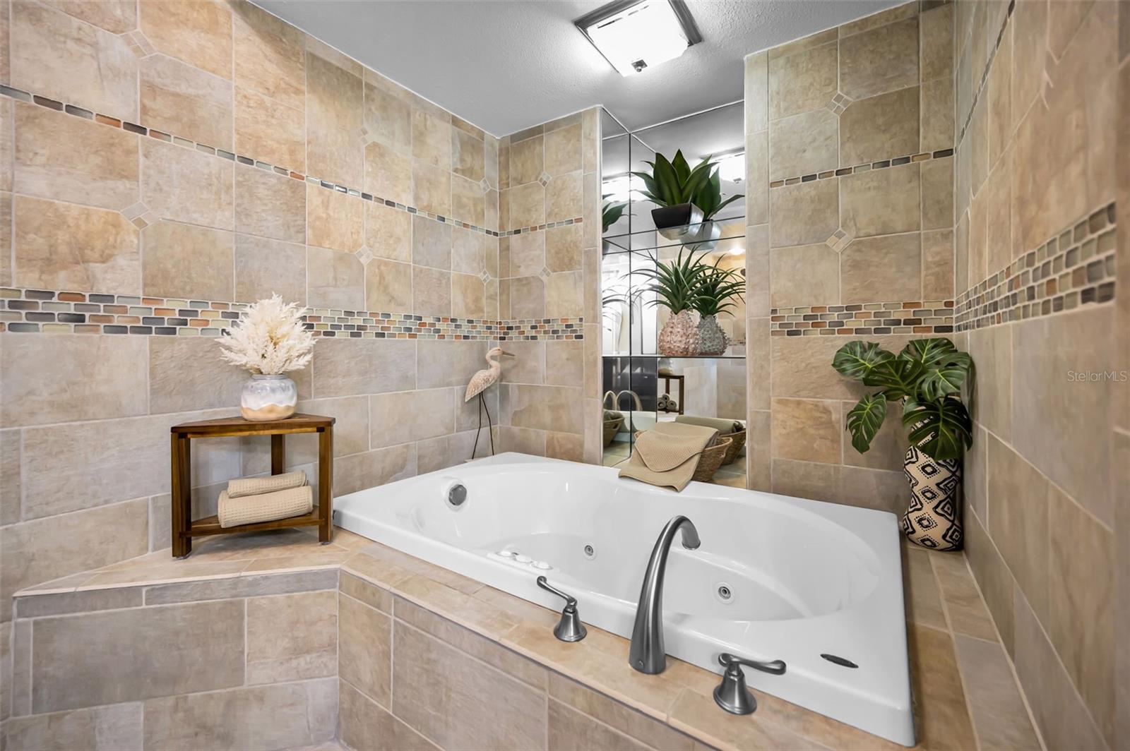 Image 53 of 96 For 1660 Gulf Boulevard 1007