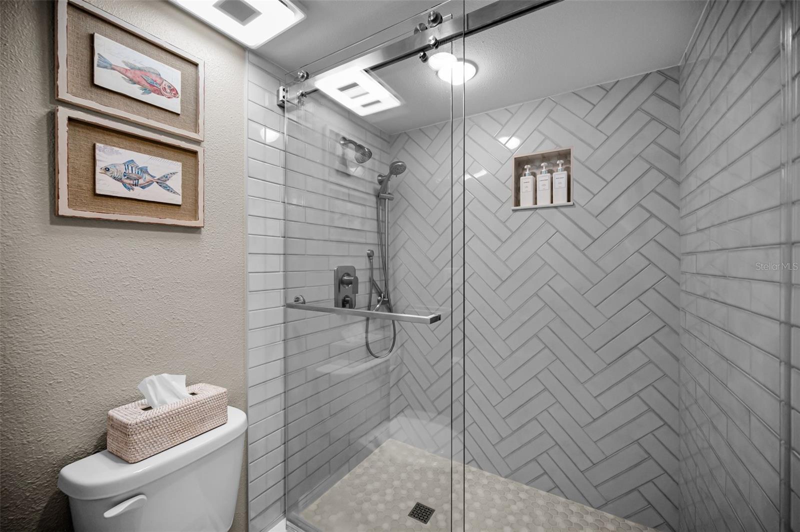 Image 62 of 96 For 1660 Gulf Boulevard 1007