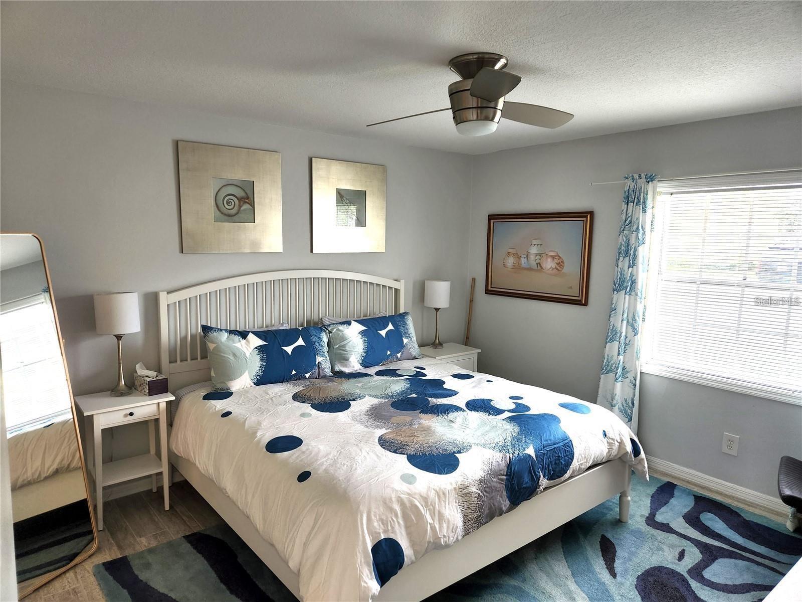 Image 9 of 48 For 205 Pompano Drive Se B